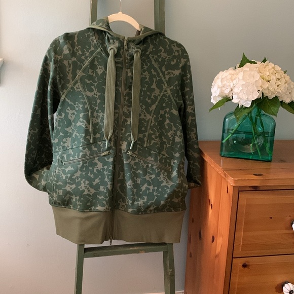 Cabi Marathon Jacket - Picture 2 of 12